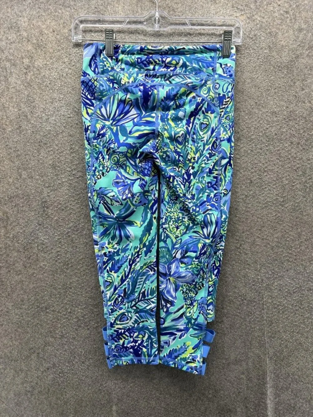 Lilly Pulitzer Luxletic Leggings Womens XS Multicolor Floral Capri Yoga Pants